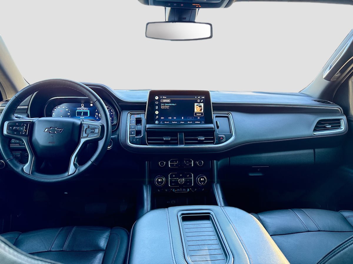 Used 2022 Chevrolet Tahoe RST w/ Luxury Package AWD/4WD image 24