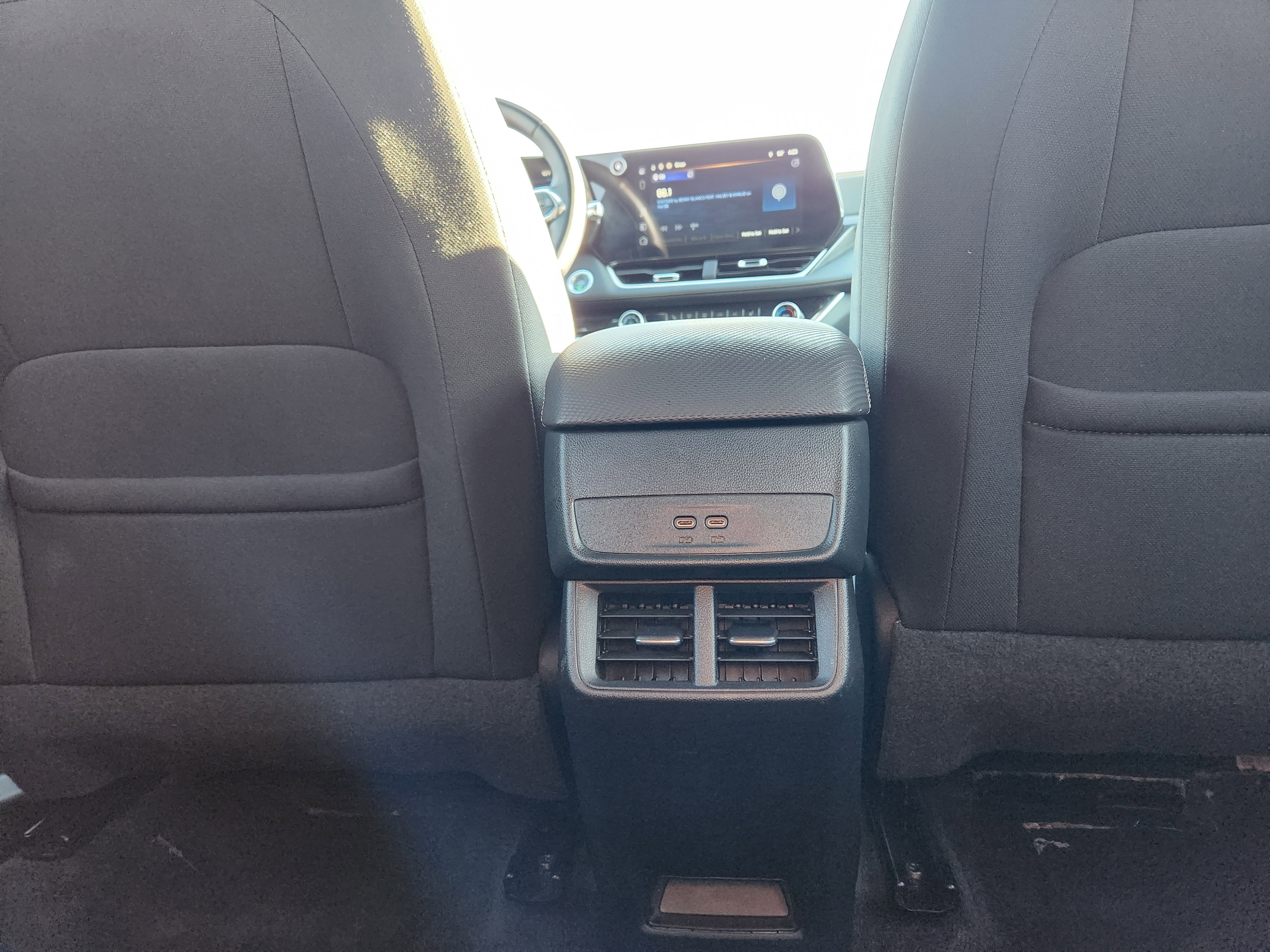 Used 2025 Chevrolet Equinox LT image 13