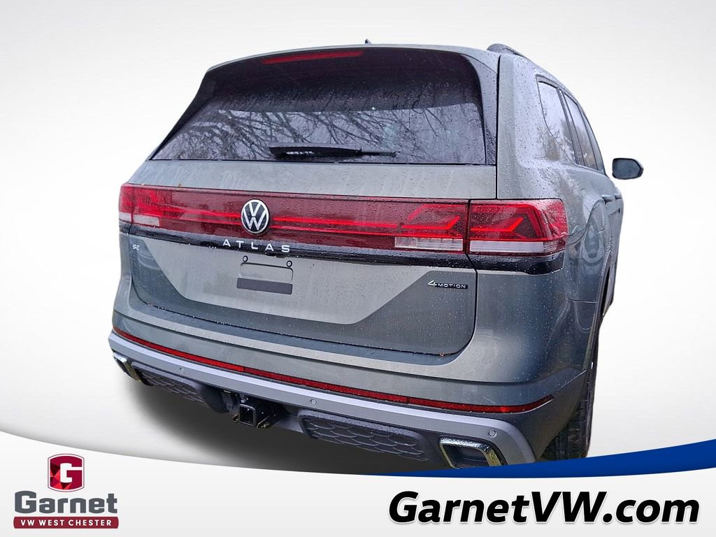 New 2026 Volkswagen Atlas Peak Edition image 4