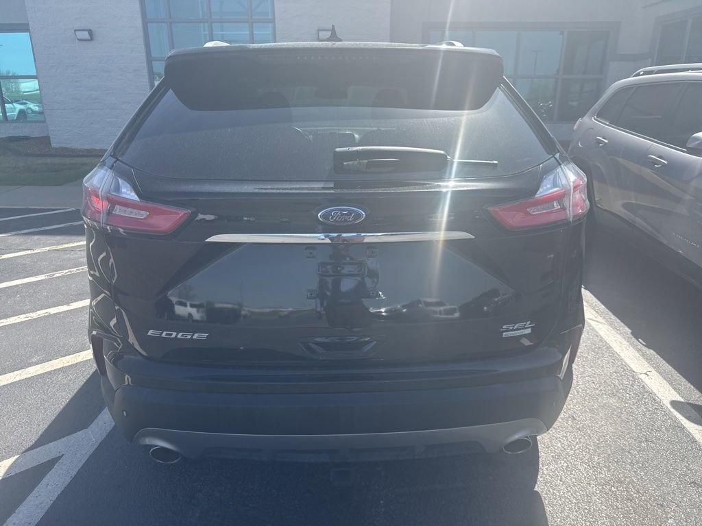 Used 2019 Ford Edge SEL w/ Equipment Group 201A image 3