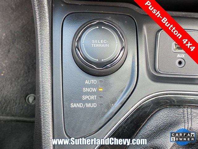 Used 2020 Jeep Cherokee Limited w/ Luxury Group image 32