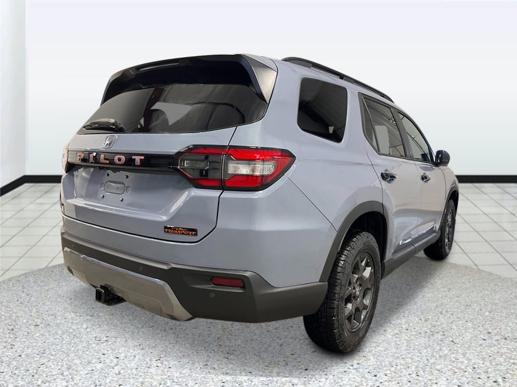 New 2026 Honda Pilot TrailSport image 3