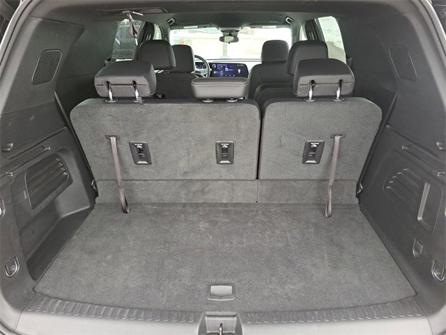 Used 2025 Chevrolet Traverse LT image 26