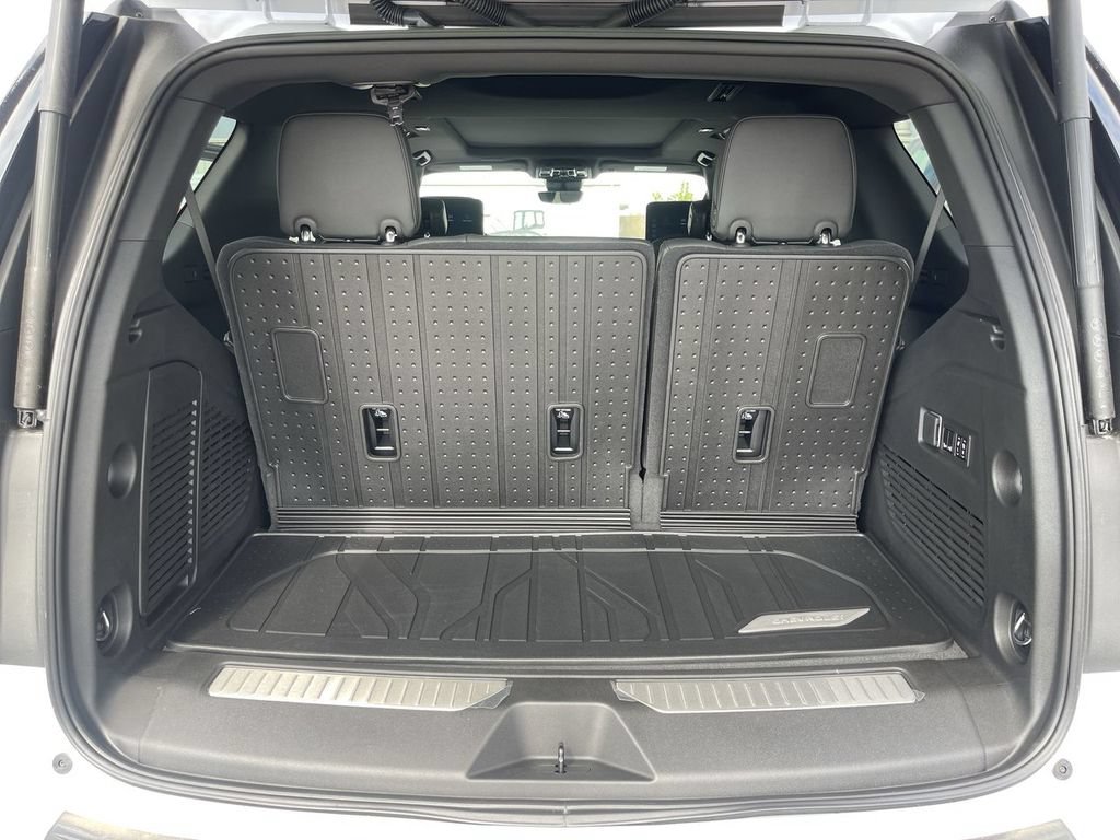 New 2026 Chevrolet Tahoe High Country AWD/4WD image 25