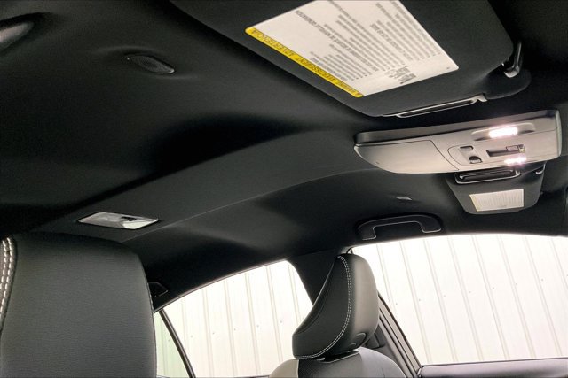 Used 2025 Toyota Camry SE FWD image 23