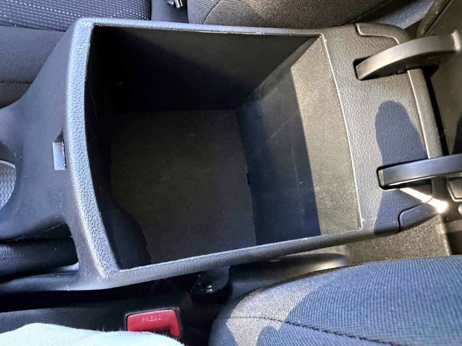Used 2025 Hyundai Venue SE FWD image 28