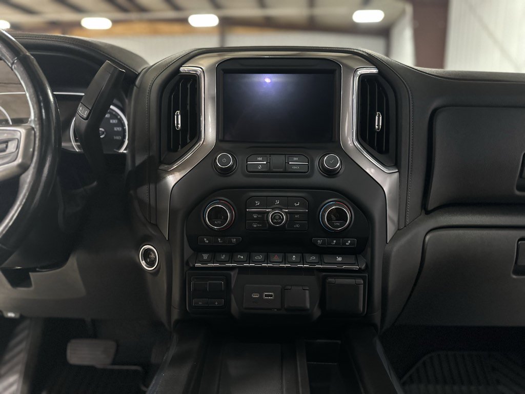 Used 2021 Chevrolet Silverado 3500 LTZ w/ LTZ Plus Package image 10