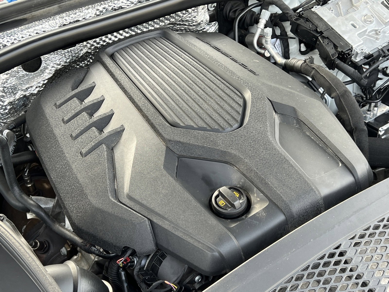 Certified 2024 Porsche Macan image 35