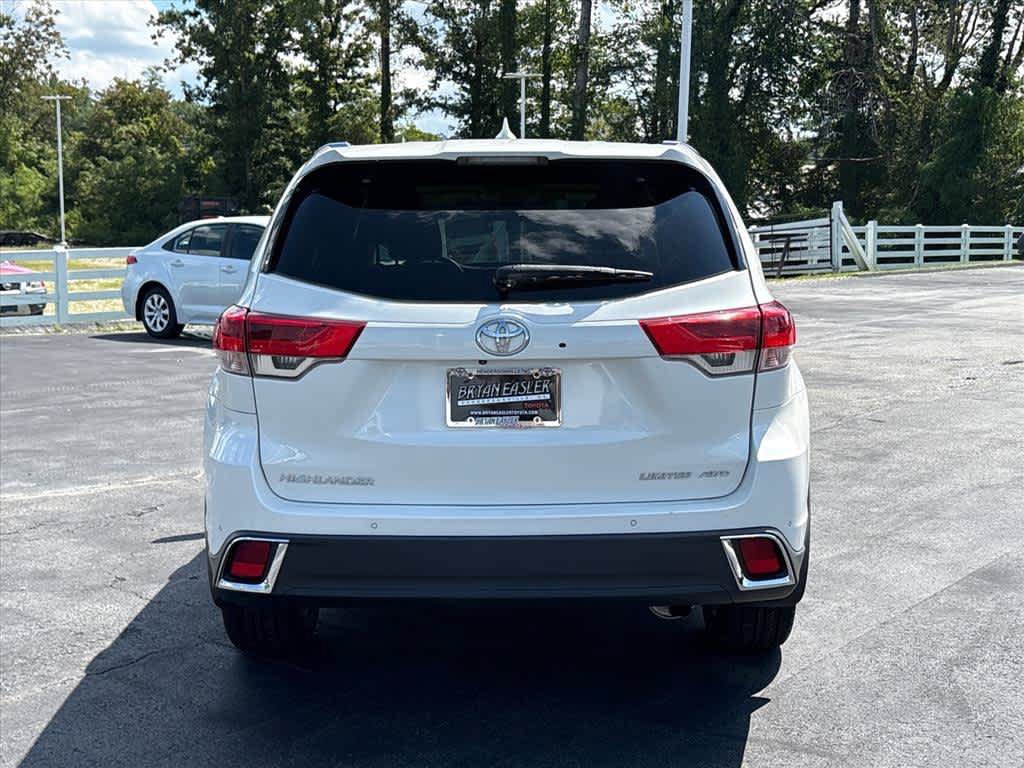 Used 2019 Toyota Highlander Limited AWD/4WD image 27