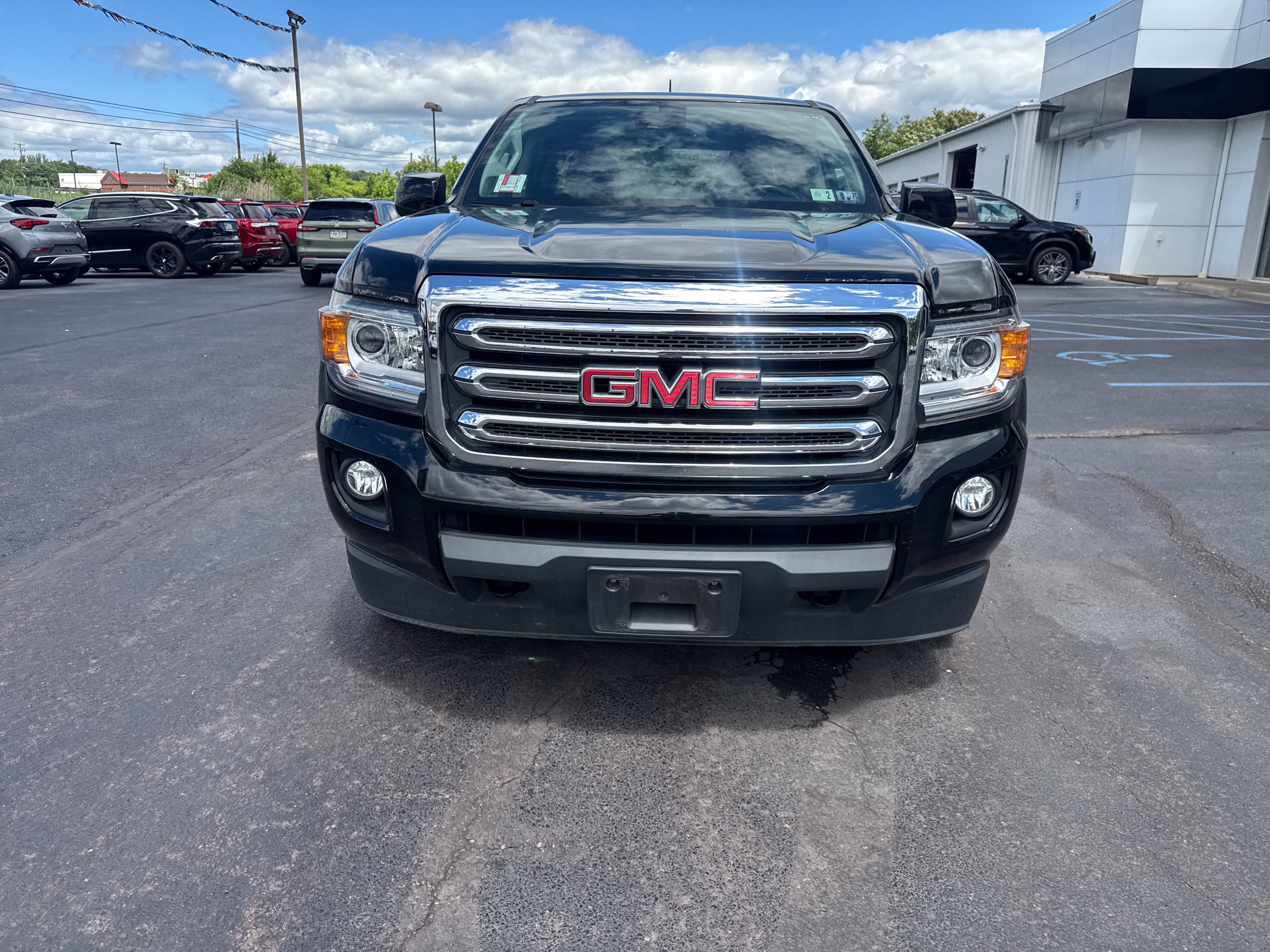 Used 2015 GMC Canyon SLE w/ SLE Convenience Package AWD/4WD image 9