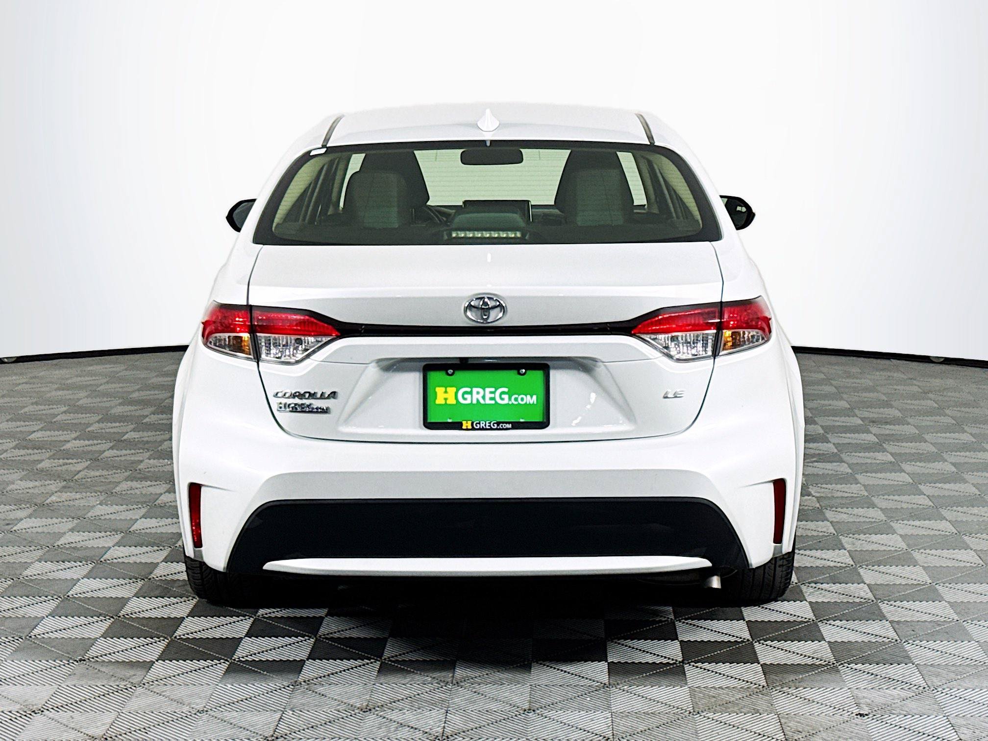 Used 2022 Toyota Corolla LE FWD image 8