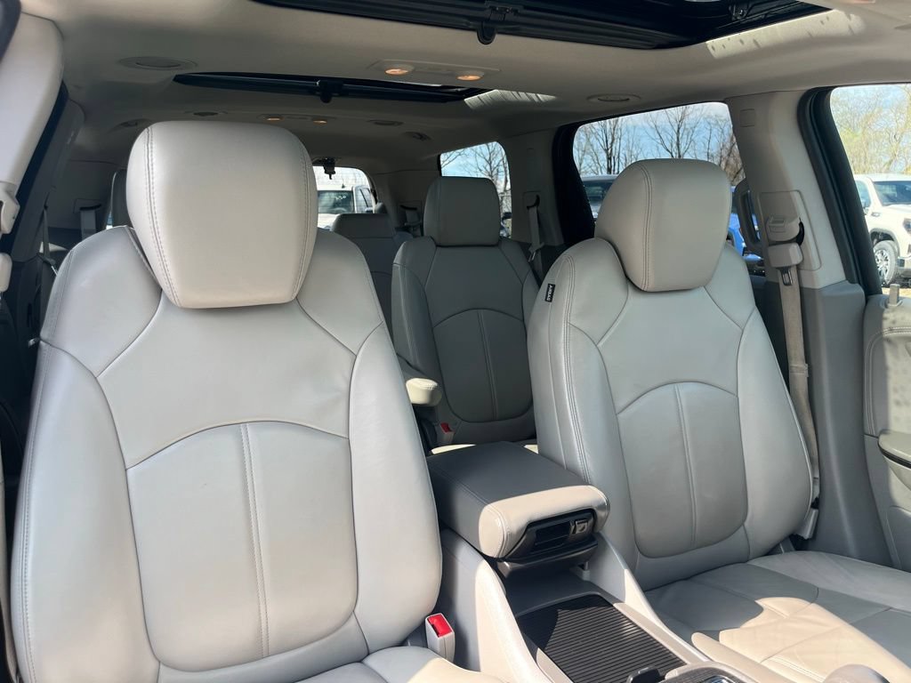 Used 2017 GMC Acadia Limited SLT AWD/4WD image 41