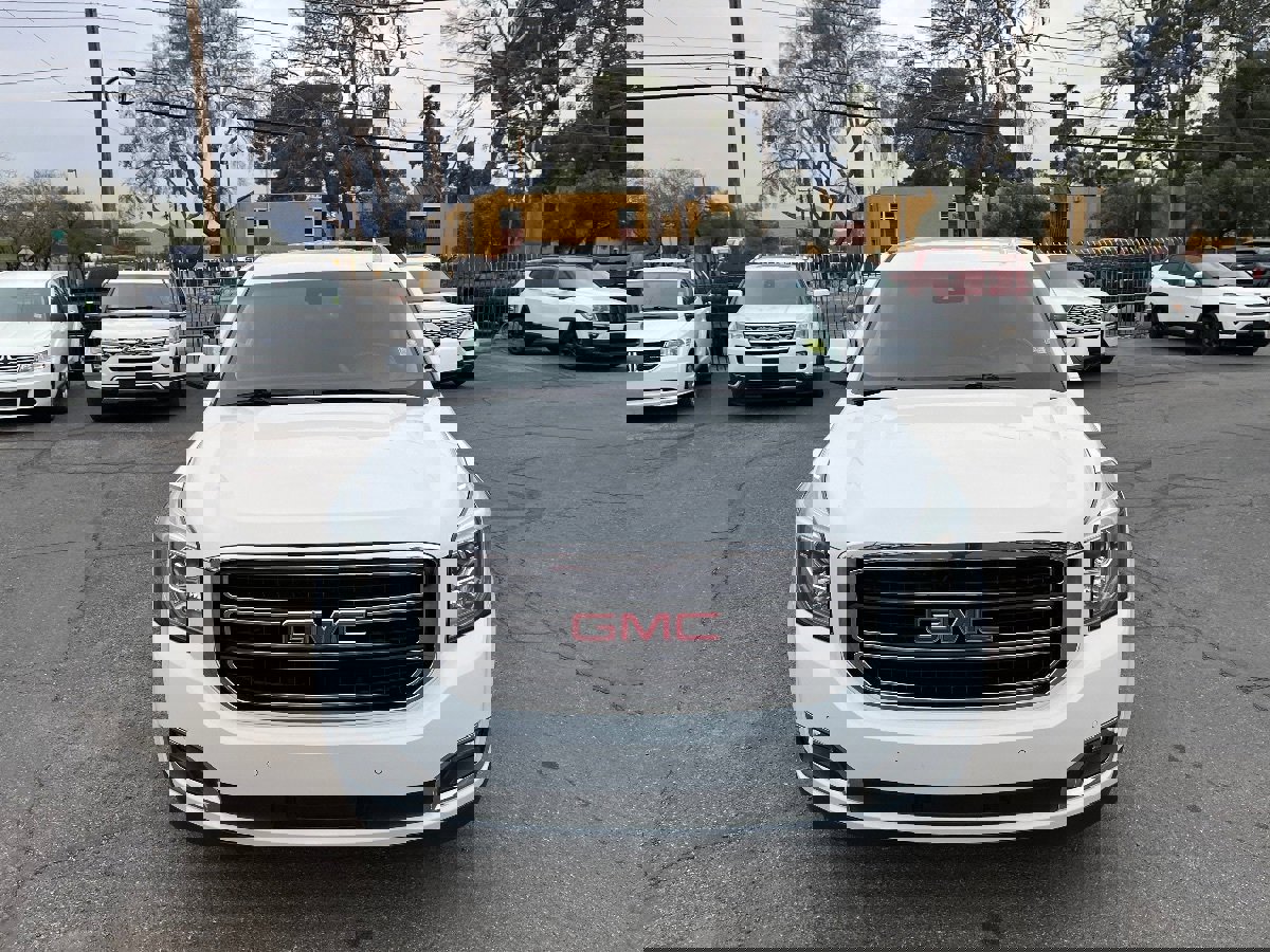Used 2019 GMC Yukon XL SLE w/ SLE Value Package image 49