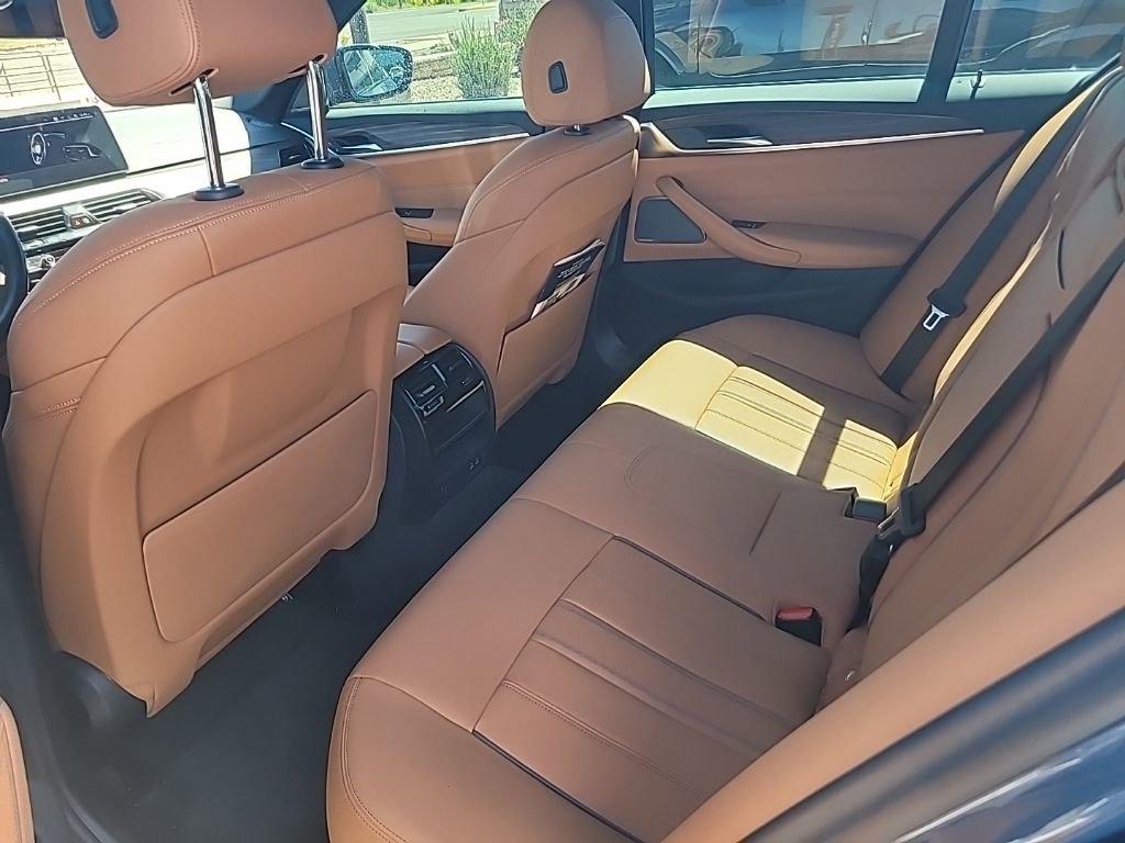 Certified 2023 BMW 540i w/ M Sport Package image 7