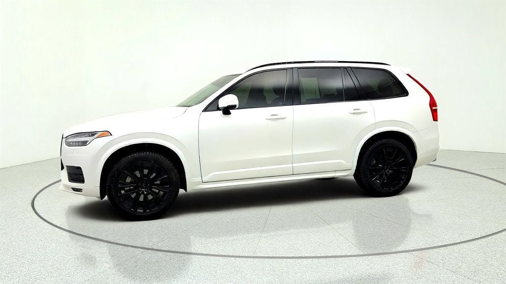 Used 2021 Volvo XC90 T6 Momentum AWD/4WD image 8
