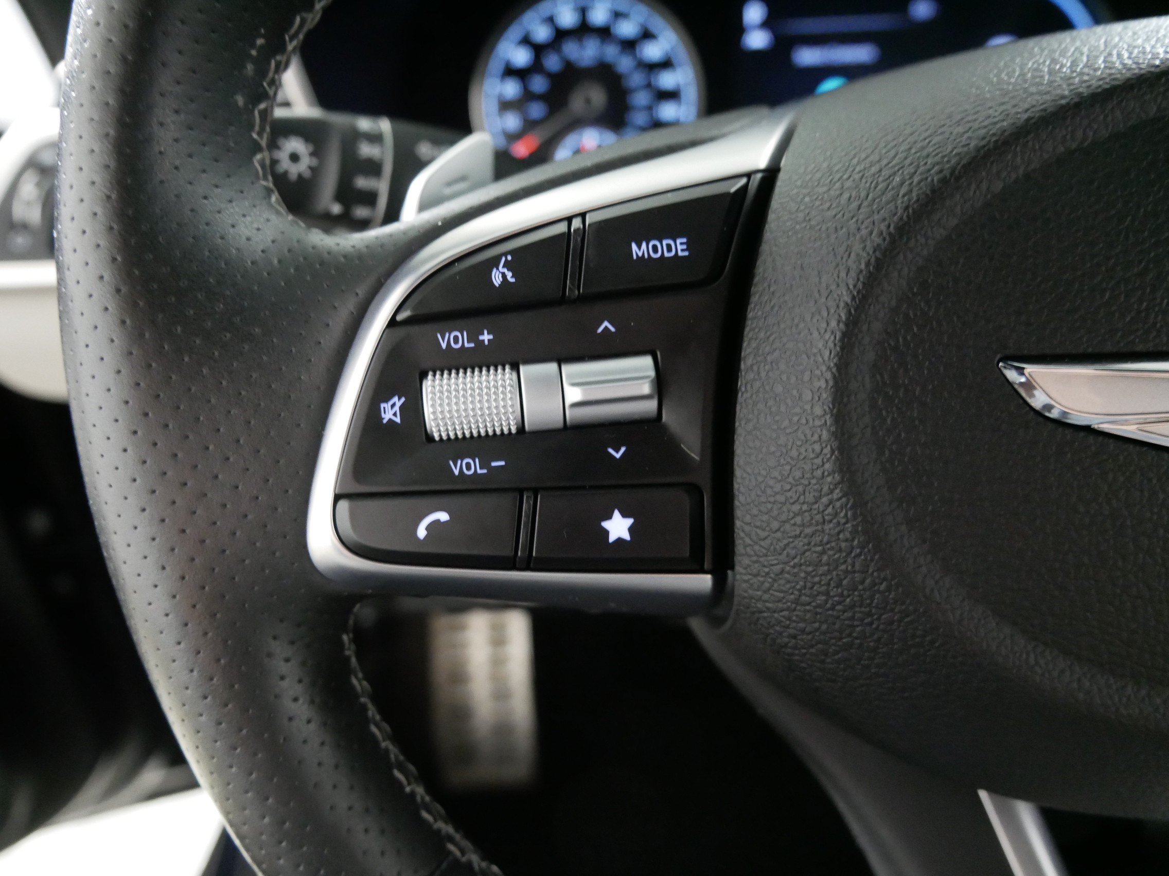 Certified 2023 Genesis G70 2.0T w/ Sport Prestige Package AWD/4WD image 27