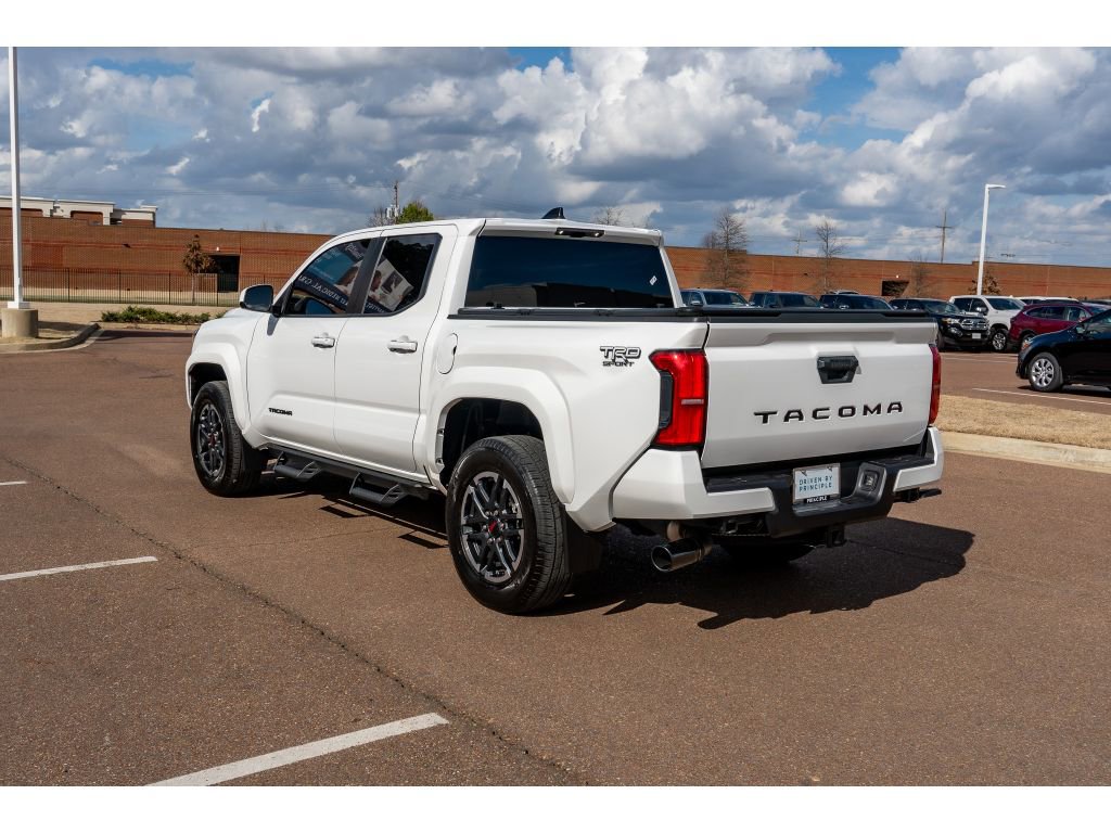 Used 2024 Toyota Tacoma TRD Sport image 8