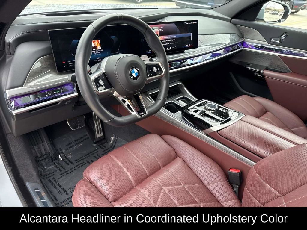 Used 2025 BMW 760i xDrive w/ Executive Package image 23