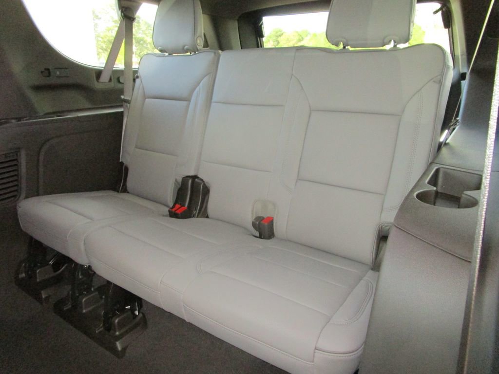 New 2026 GMC Yukon XL Elevation image 19