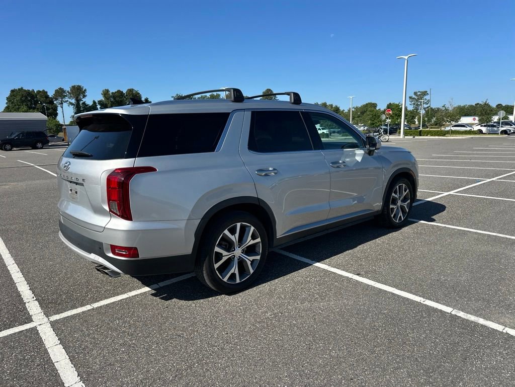 Used 2022 Hyundai Palisade SEL w/ 8P Bench Seat Package FWD image 6