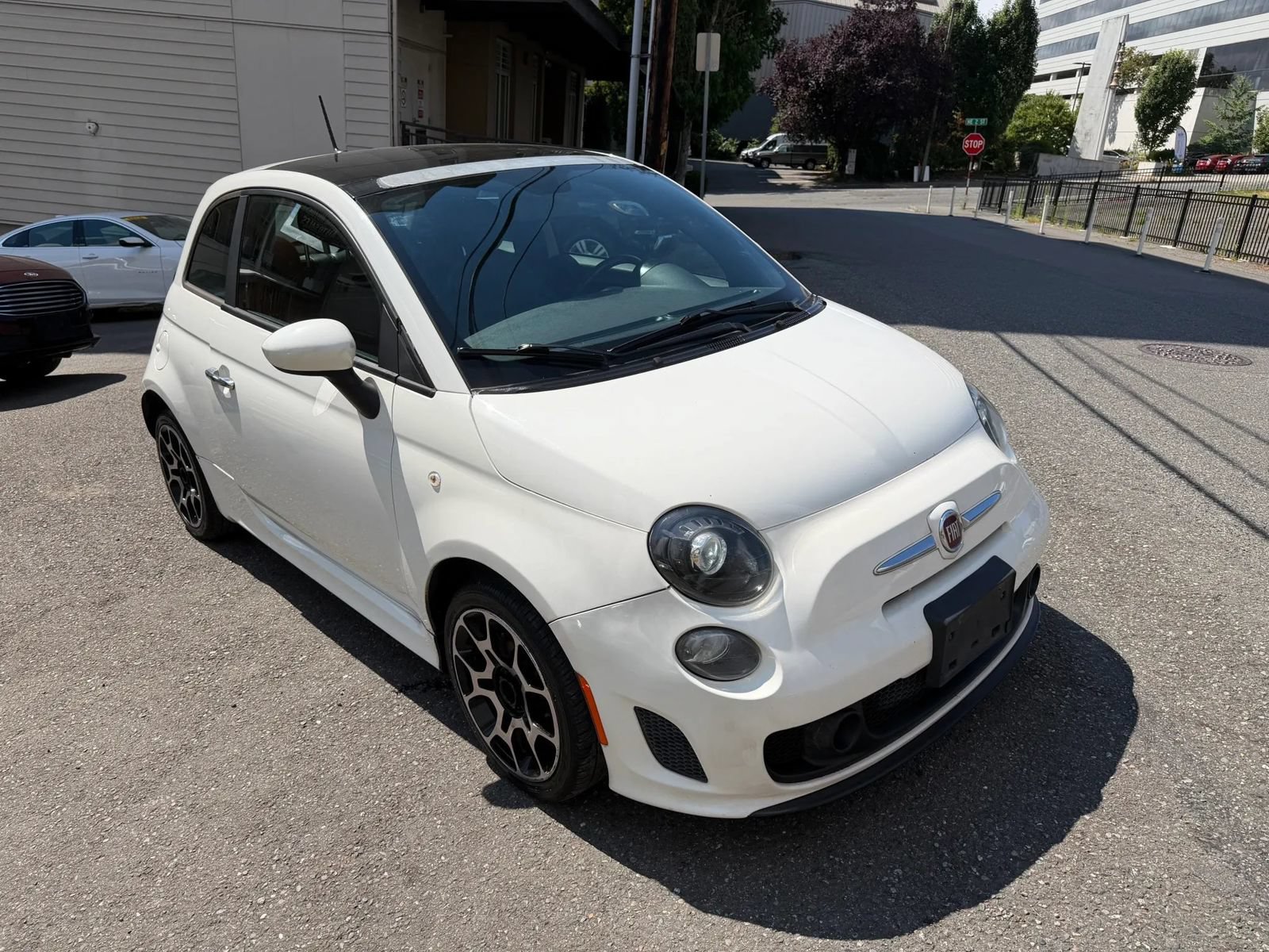 Used 2013 FIAT 500 Turbo w/ Comfort/Convenience Group FWD image 4