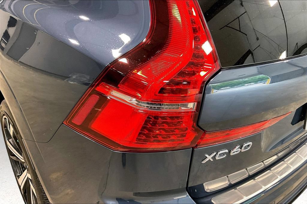 Certified 2024 Volvo XC60 T8 Ultimate w/ Protection Package Premier AWD/4WD image 24