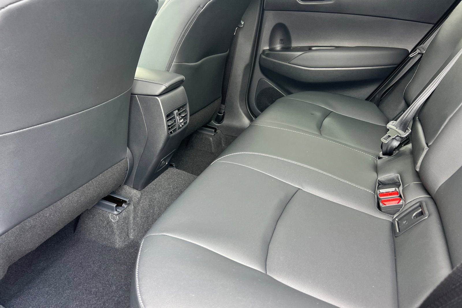 New 2026 Toyota Corolla Cross XLE image 5