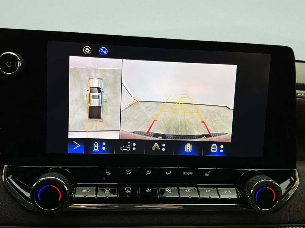 Used 2024 Chevrolet Colorado ZR2 w/ Technology Package image 24