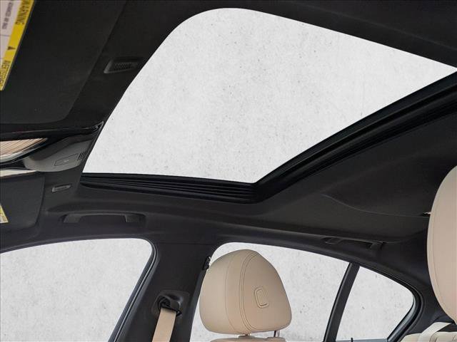 Used 2023 BMW 530e xDrive w/ Convenience Package image 13