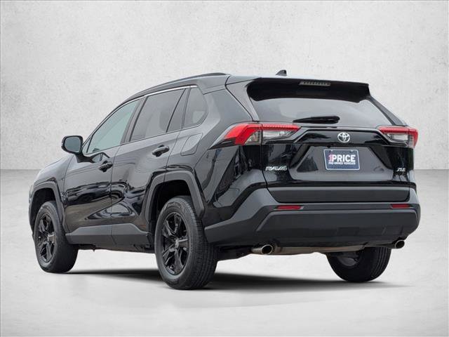 Used 2022 Toyota RAV4 XLE FWD image 8