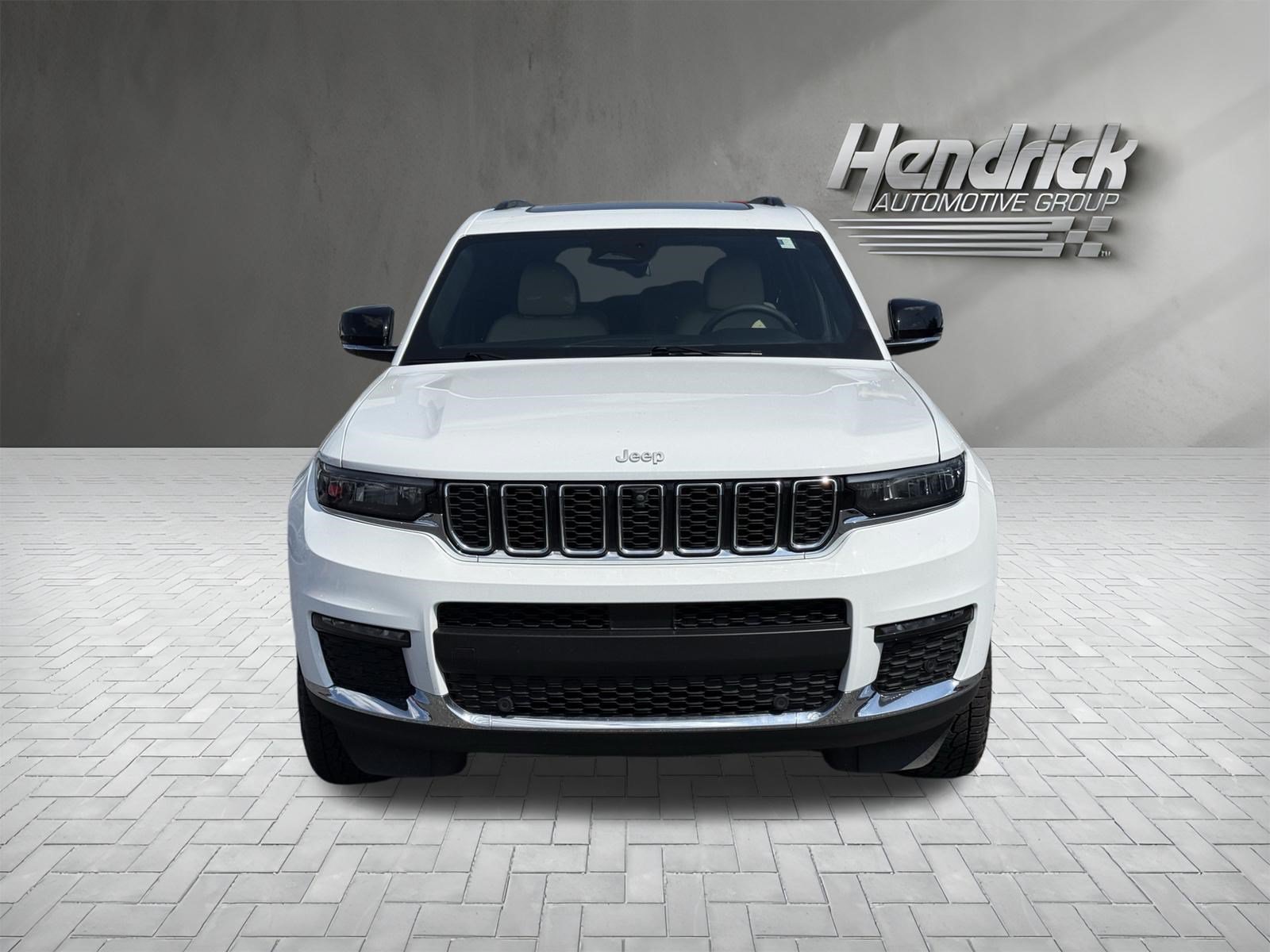 Used 2024 Jeep Grand Cherokee L Limited w/ Luxury Tech Group II RWD image 3