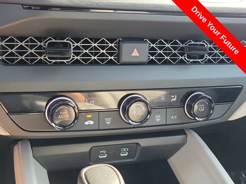 Used 2025 Honda Accord LX image 13