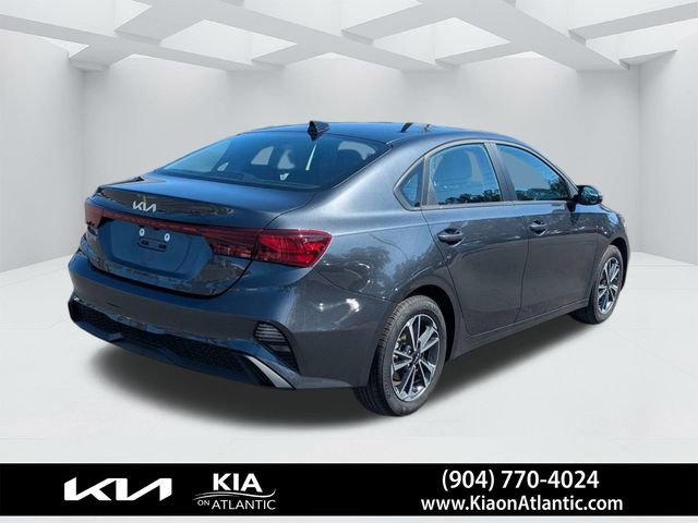 Used 2024 Kia Forte LXS w/ LXS Technology Package image 3