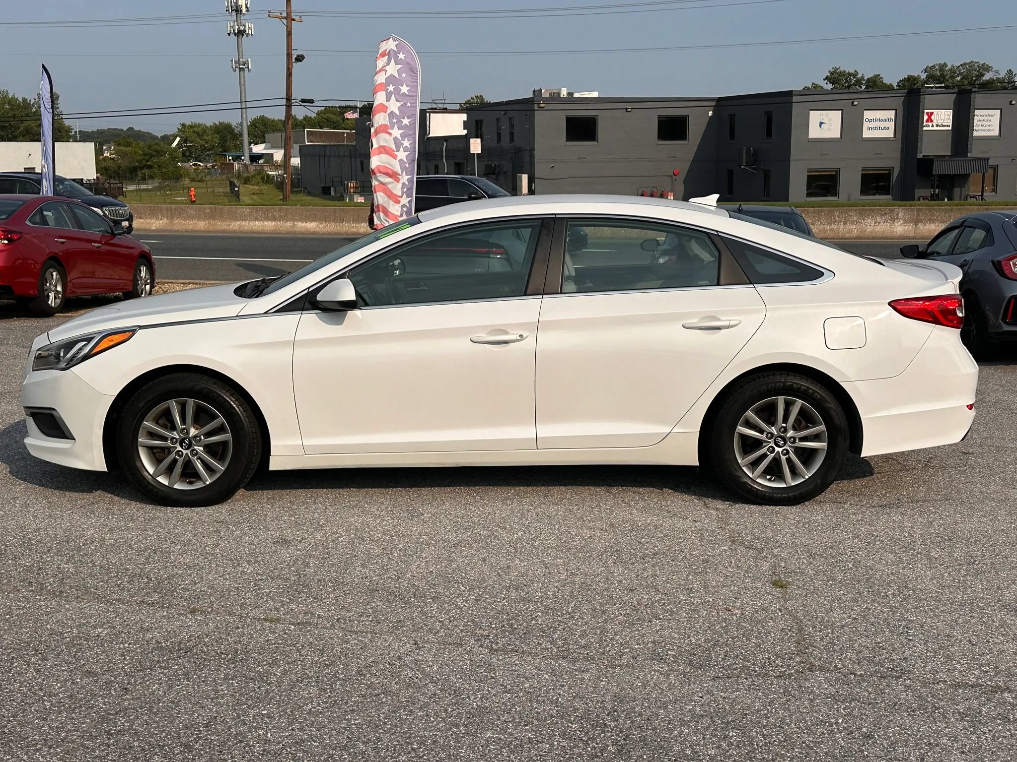 Used 2017 Hyundai Sonata SE FWD image 8