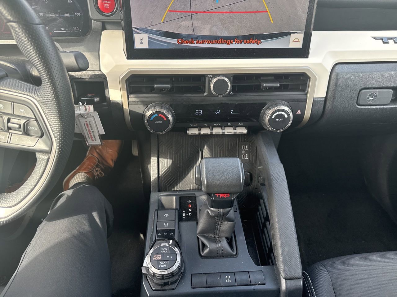 Used 2024 Toyota Tacoma TRD Off-Road image 23