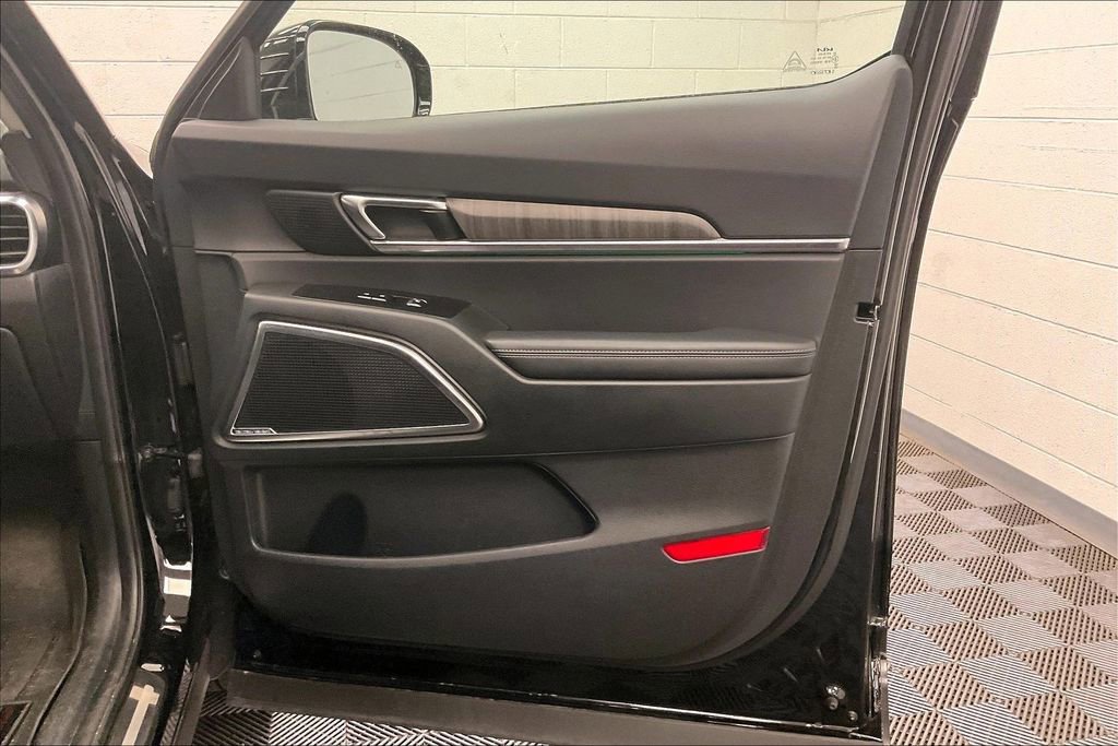 Used 2024 Kia Telluride SX image 23