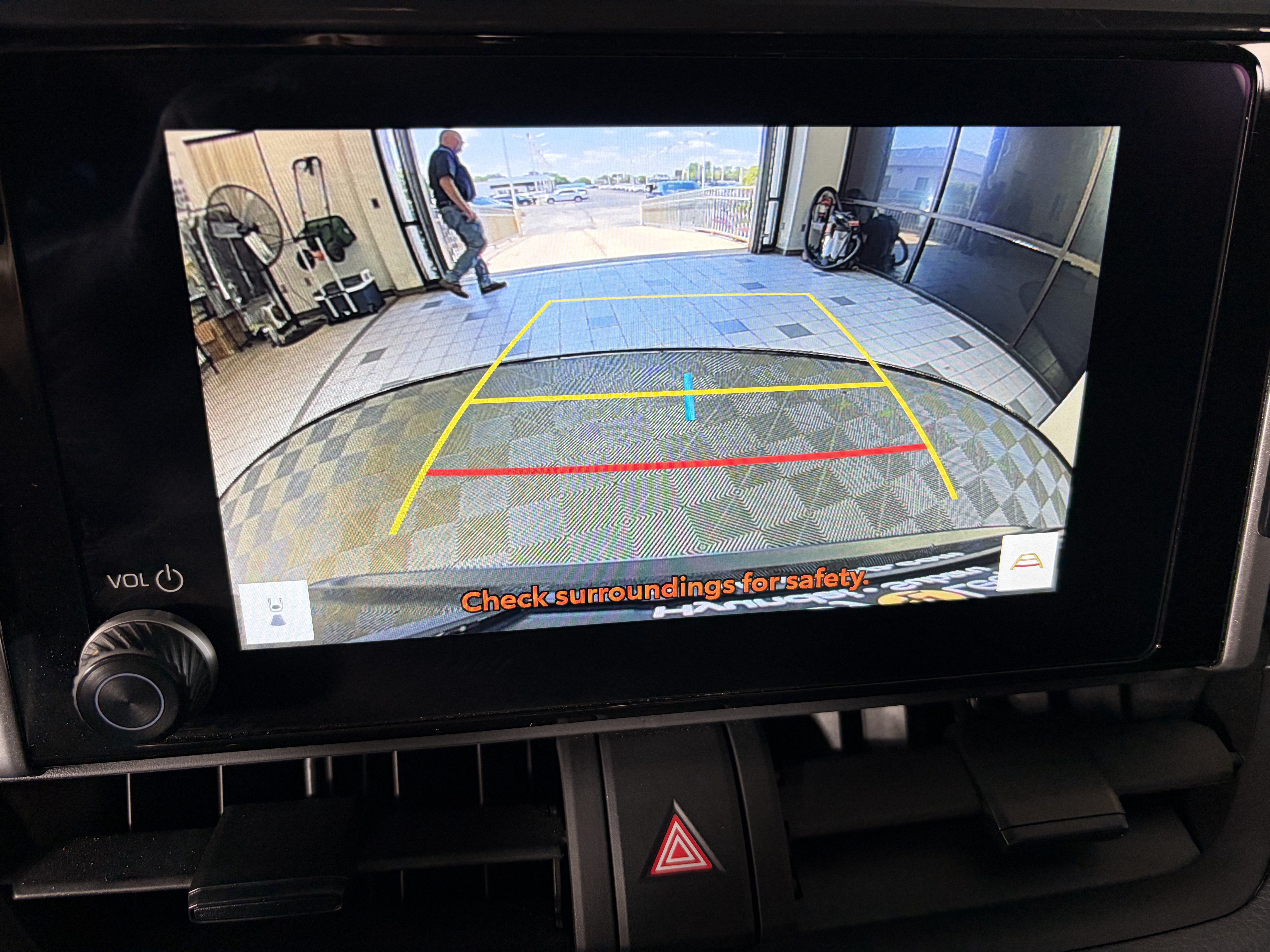 Used 2025 Toyota RAV4 XLE AWD/4WD image 19