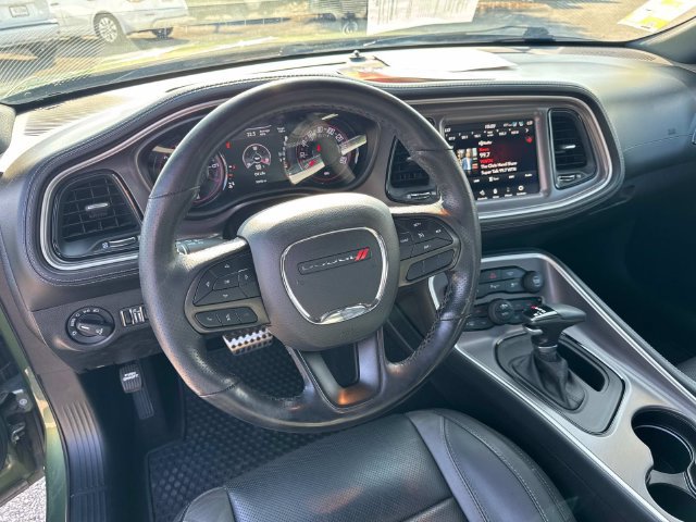 Used 2022 Dodge Challenger SXT w/ Plus Package RWD image 25