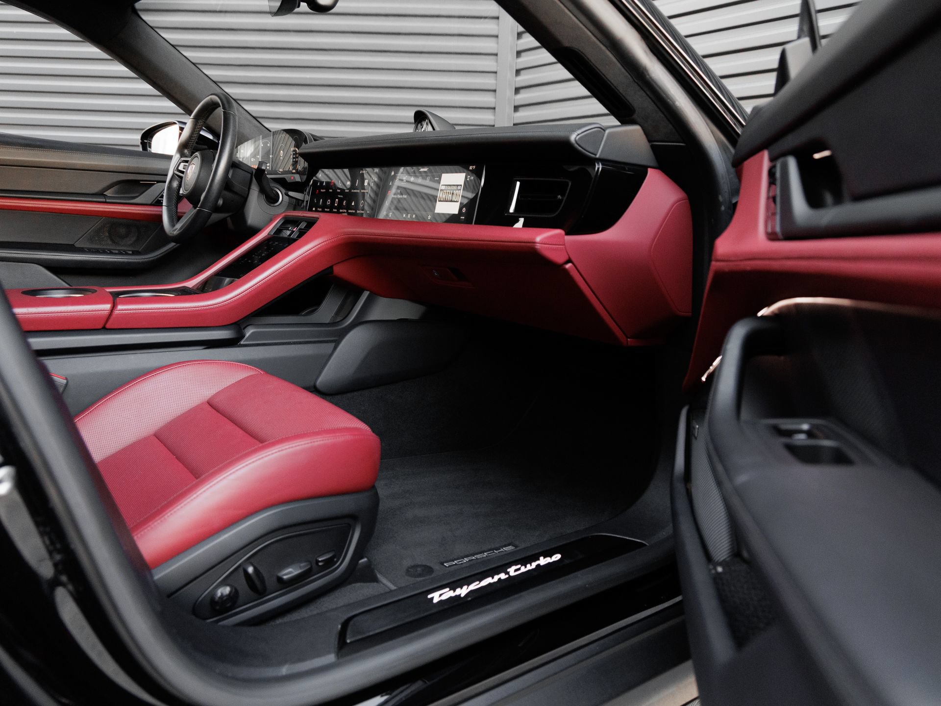 Certified 2021 Porsche Taycan Turbo AWD/4WD image 36