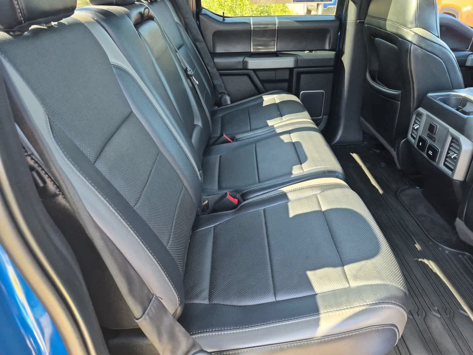 Used 2018 Ford F150 Raptor w/ Equipment Group 802A Luxury AWD/4WD image 21