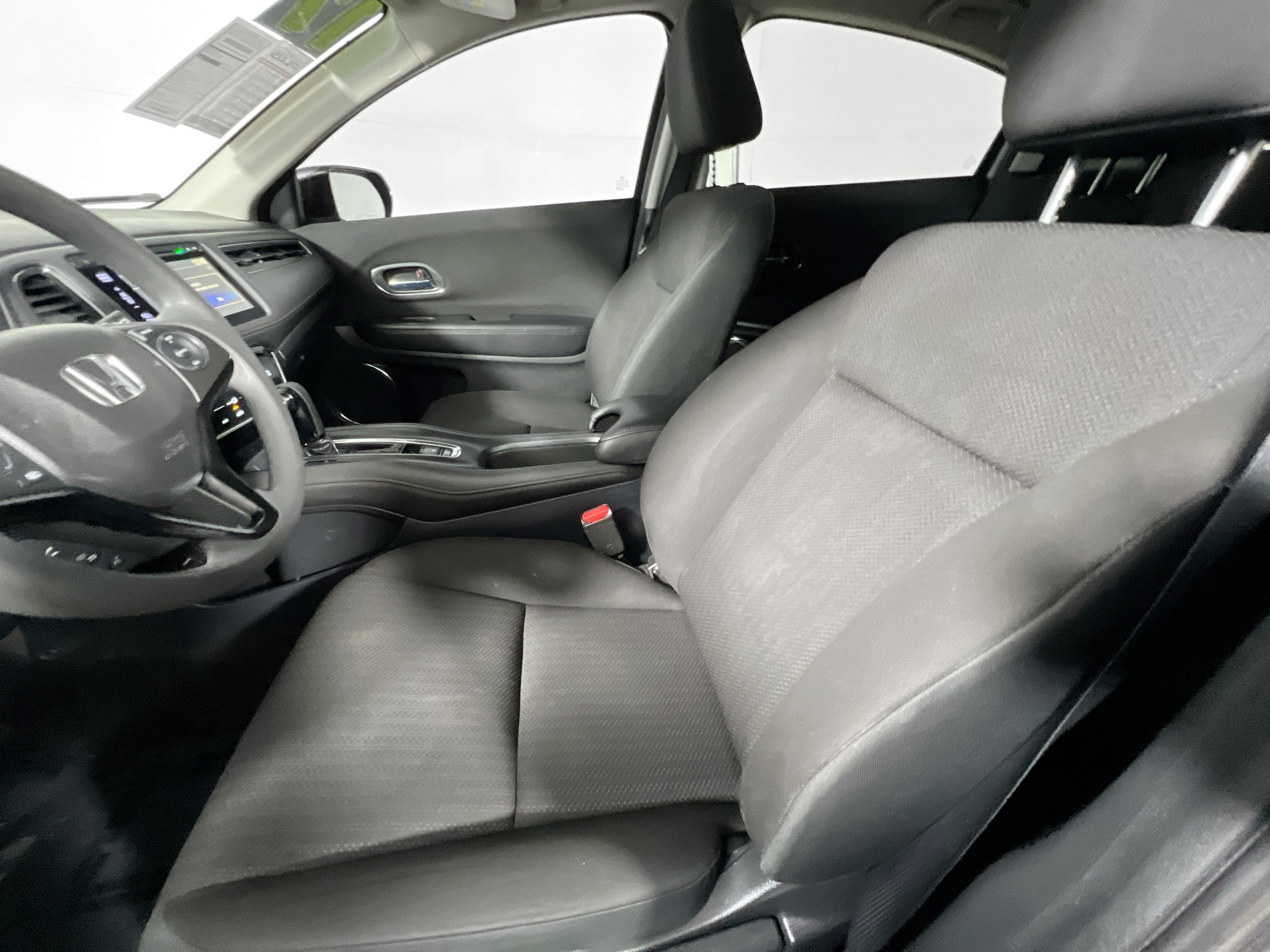 Used 2017 Honda HR-V EX image 15