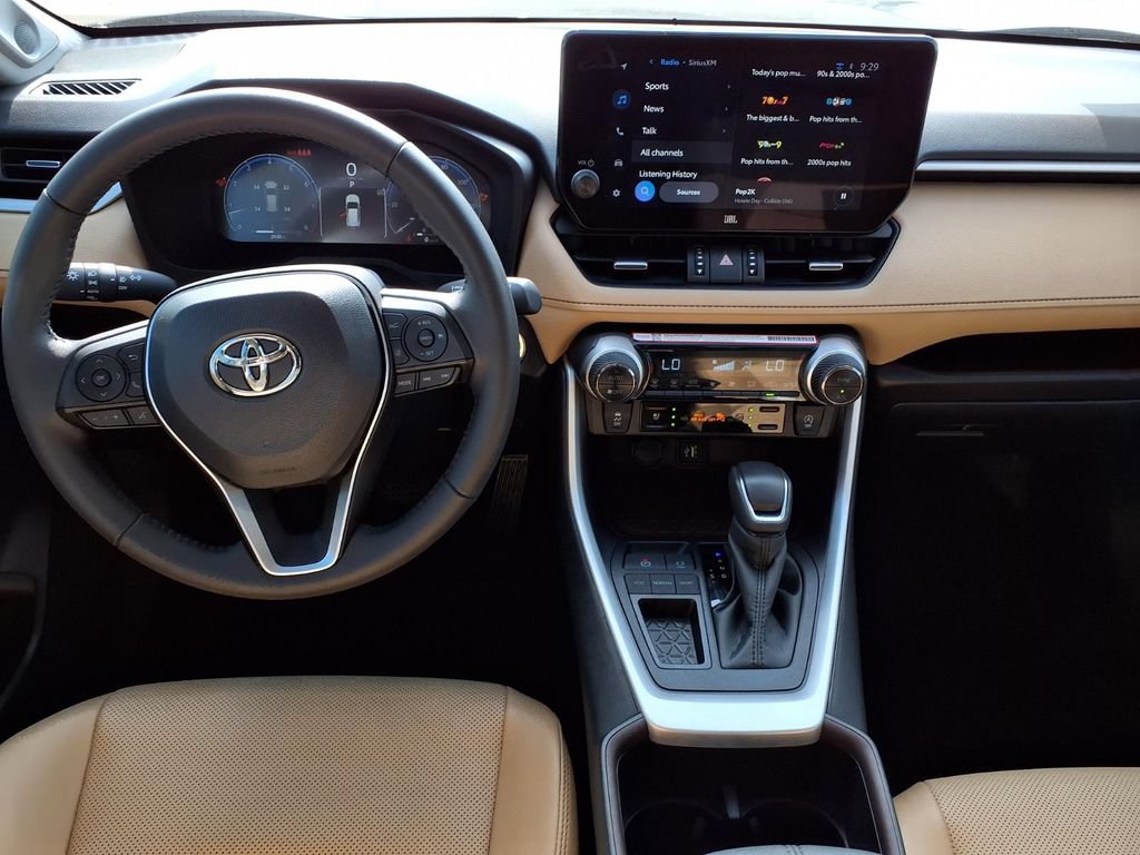 Used 2025 Toyota RAV4 Limited FWD image 12