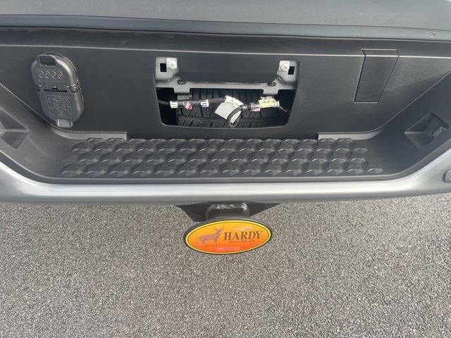 New 2026 GMC Canyon Elevation w/ Convenience Package image 6