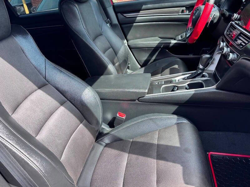 Used 2019 Honda Accord Sport image 12