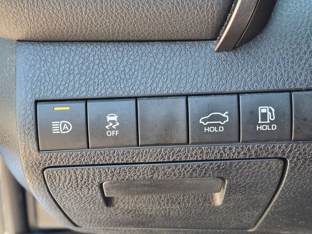 Used 2019 Toyota Camry LE FWD image 15