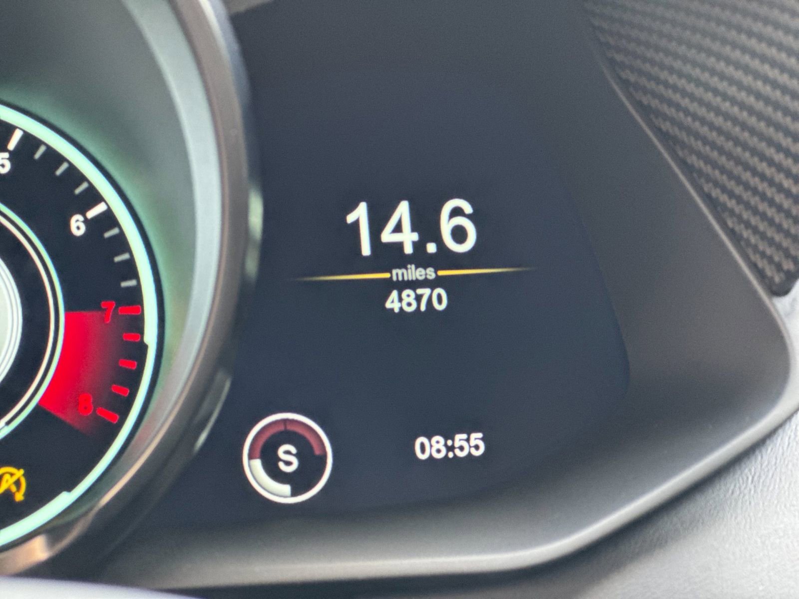 Used 2023 Aston Martin V8 Vantage Coupe RWD image 27