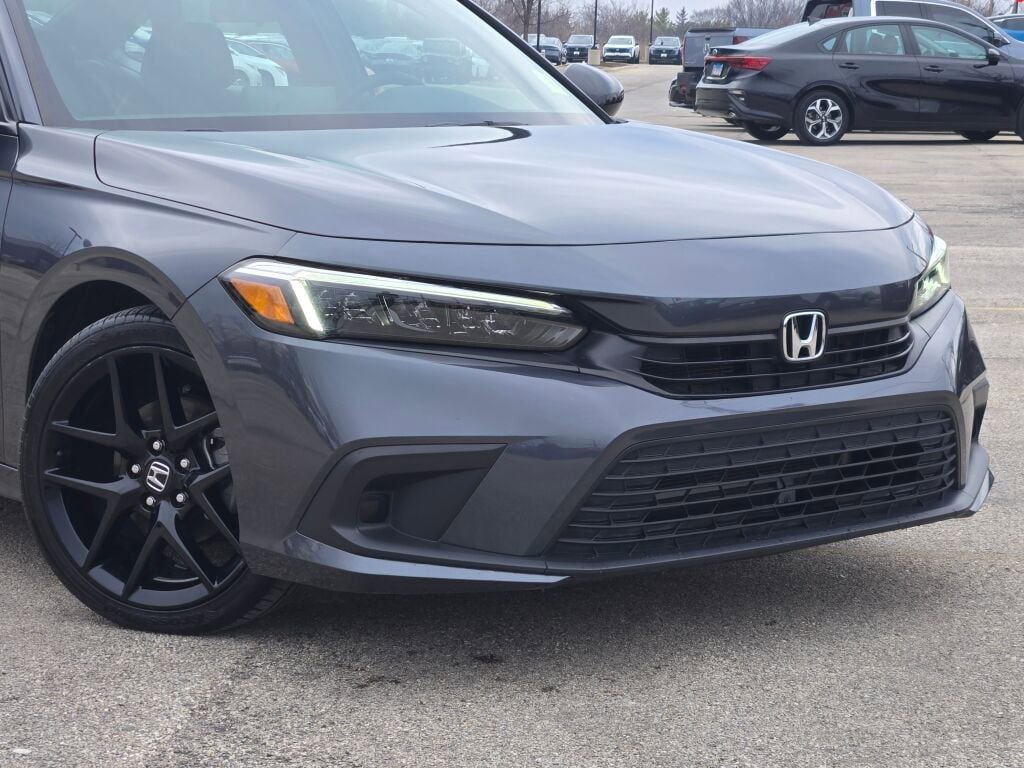 Used 2024 Honda Civic Sport image 2