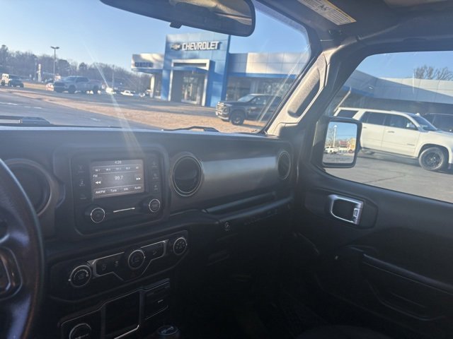 Used 2019 Jeep Wrangler Sport image 28