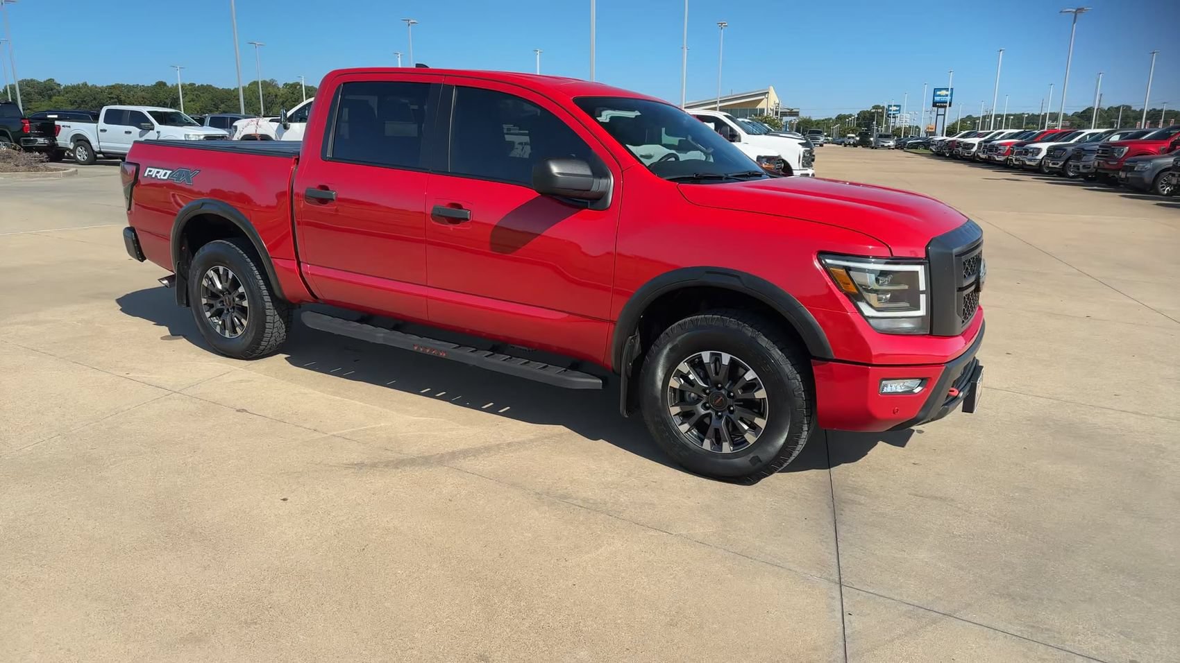 Used 2022 Nissan Titan PRO-4X w/ Pro-4x Utility Package AWD/4WD image 9