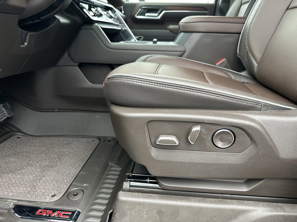 New 2026 GMC Sierra 2500 Denali w/ Denali Reserve Package image 15